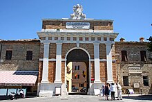 Porta Pia, costruita nel 1835 in onore del concittadino papa Pio VIII.