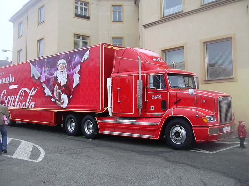 File:Coca-Cola Christmas truck Vyškov.JPG