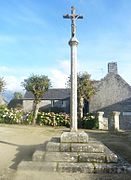 Combrit : le calvaire du placître de l'église Saint-Tugdual 2