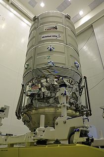 Cygnus CRS OA-7 i Kennedy PHSF (KSC-20170224-PH KLS01 0039).jpg