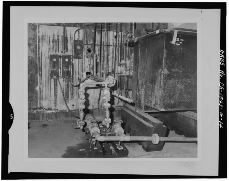 File:Detail view of acid transfer piping-interior of building. - Mare Island Naval Shipyard, Acid Mixing Facility, California Avenue and E Street, Vallejo, Solano County, CA HABS CAL,48-MARI,1G-14.tif