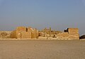 Grande cour sud, vers l'arrière des chapelles de la cour du Heb-Sed