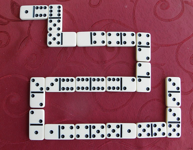 File:Domino game.JPG