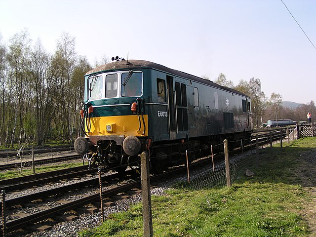British Rail Class 73, no. E6013 (73107) at Rowsley South, on the Peak Railway on 17 April 2003. This locomotive was on loan from Fragonset Railways, 