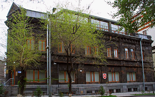 חזות מבנה השגרירות השווייצרית בירוואן, בירת ארמניה.