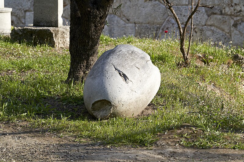 File:Fallen burial monument (Kerameikos Cemetery) on March 13, 2022.jpg