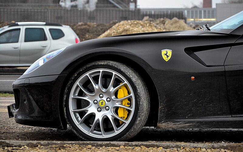 File:Ferrari 599 GTB Fiorano Pirelli tires and Brembo brakes.jpg