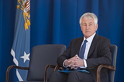 Former SD Hagel portrait unveiling 170519-D-GO396-0346 (34758751635)