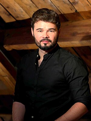 Gabriel Rufián (cropped).jpg