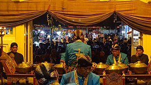 Gamelan Sekaten Kanjeng Kiai Guntur Madu dalam Acara Sekaten di Yogyakarta.jpg