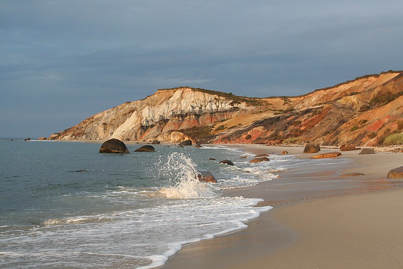 File:Gay Head clay cliffs 3 of town of Aquinnah, Martha's Vineyard, USA.JPG