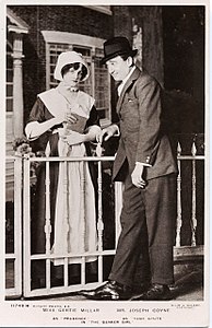 Gertie Millar în rolul Prudence și Joseph Coyne în rolul lui Tony Chute în The Quaker Girl, Londra, 1910.jpg