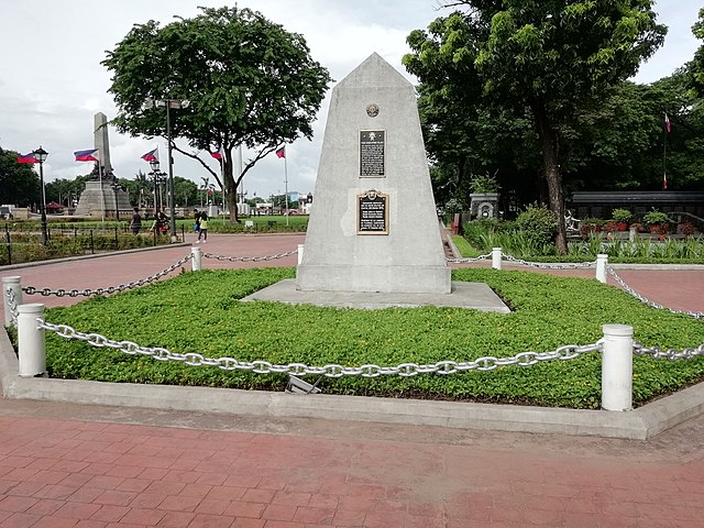 Monument marking the execution site of the Gomburza in Rizal Park