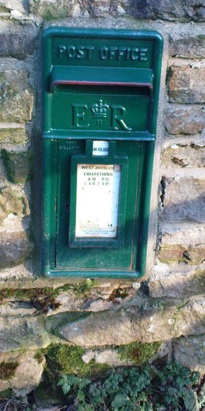 File:Green Post Box - geograph.org.uk - 686515.jpg