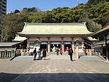 Haiden dari Daerah Shrine.JPG