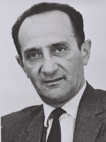 File:Haim Landau, 1969. D711-007.jpg