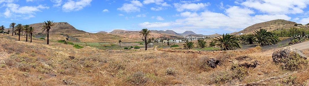 Valle de Malpaso with Haría Lanzarote