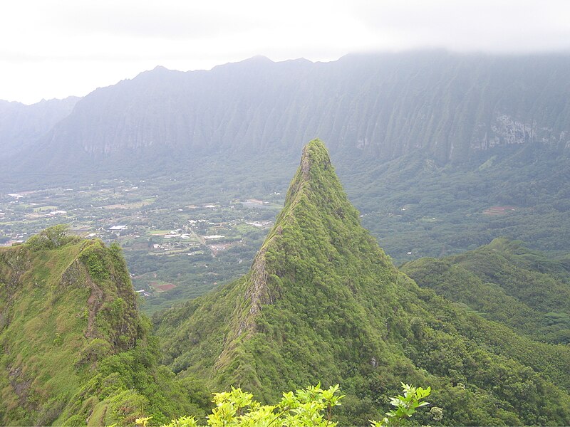 File:Hawaii mountain view.jpg