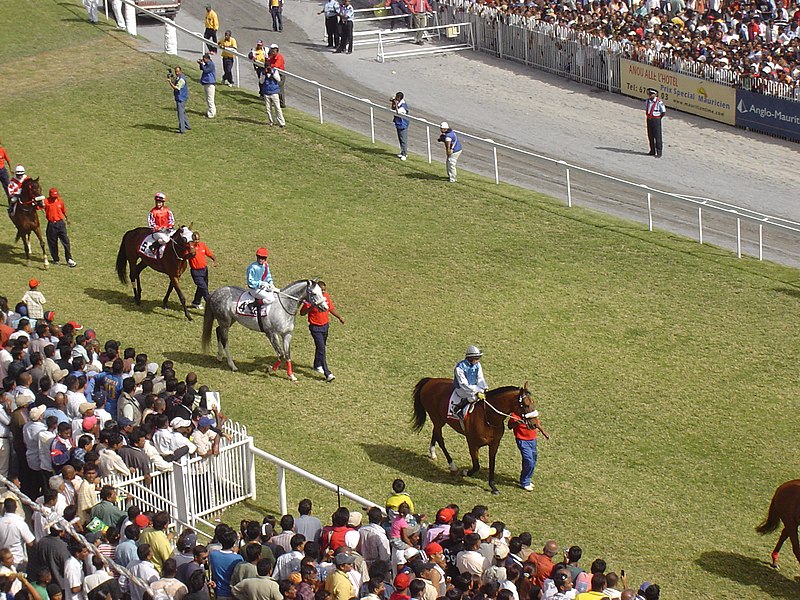 File:Horse racing in Mauritius 2.JPG