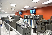 Laboratorio dimostrativo IBM 1401, Museo di storia del computer, California.jpg