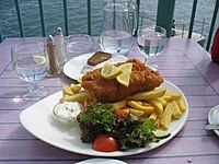 Fish and chips mit Sauce tartare