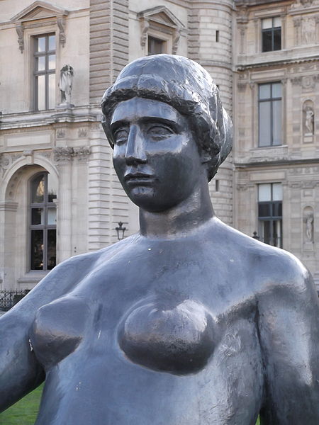 File:Jeune fille allongée by Aristide Maillol, Paris November 2011 004.jpg