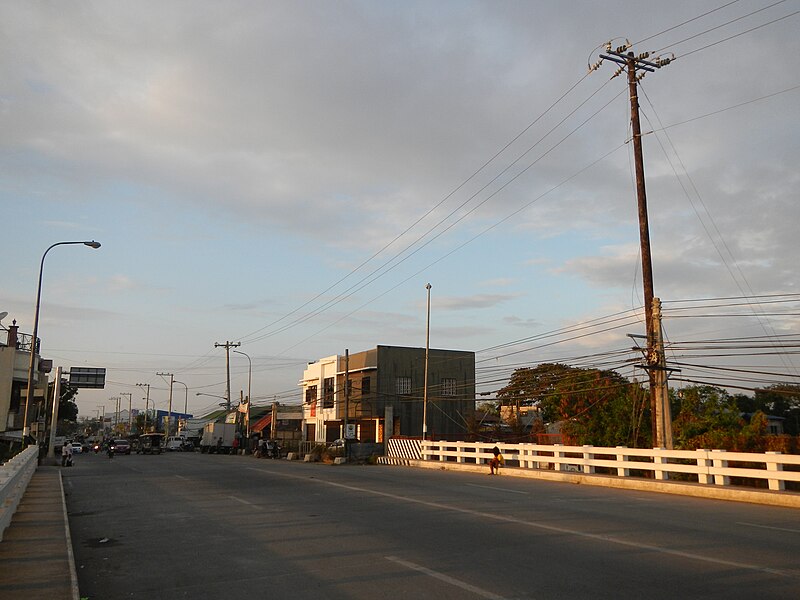 File:Jf9909Labangan Bridges Calumpitfvf 24.JPG