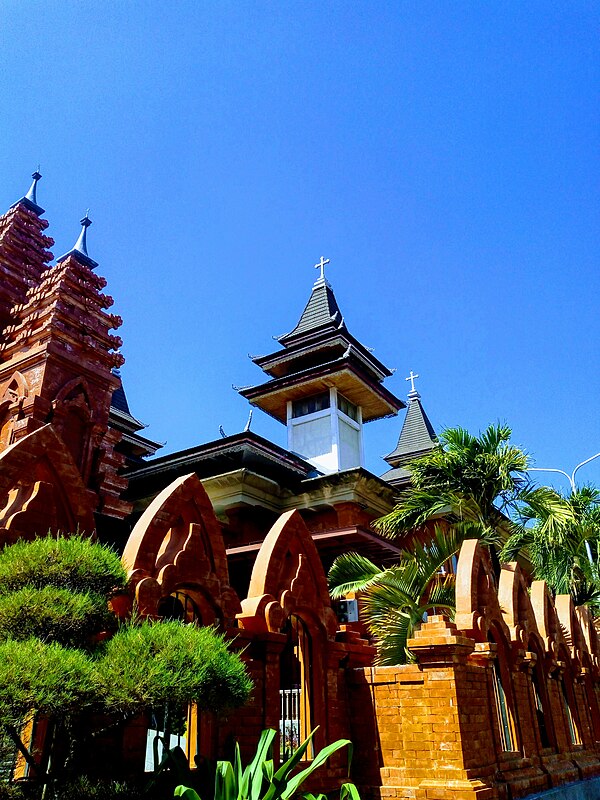 Cathédrale du Saint-Esprit de Denpasar