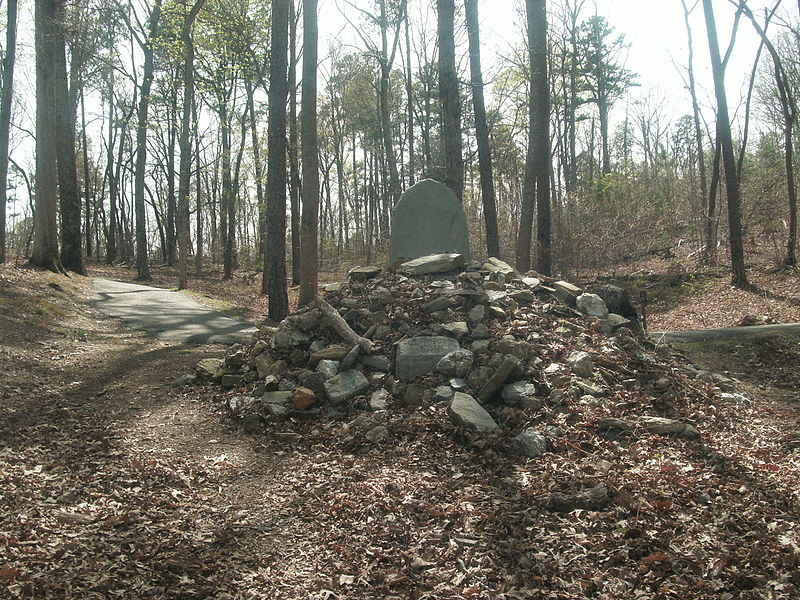 File:Kings Mountain National Military Park, April 2015 - Patrick Ferguson cairn.JPG