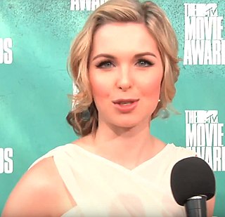 <span class="mw-page-title-main">Kirsten Prout</span> Canadian actress (born 1990)