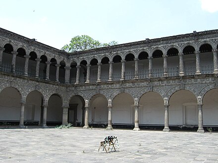 Patio of the La Merced Cloister LaMercedDFPatio.JPG