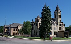 Lincoln County Courthouse South Dakota 5.jpg