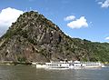 Rheinromantik pur: Loreley mit "Gothe" der Köln-Düsseldorfer