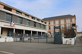 Illustrasjonsbilde av artikkelen Lycée François-Ier (Fontainebleau)