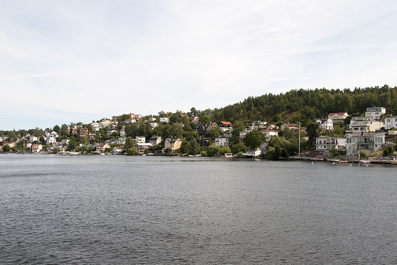 File:Mälarhöjden, villor 04.jpg