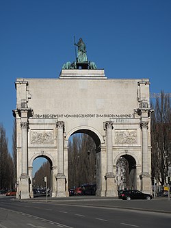 Vista posterior de Siegestor