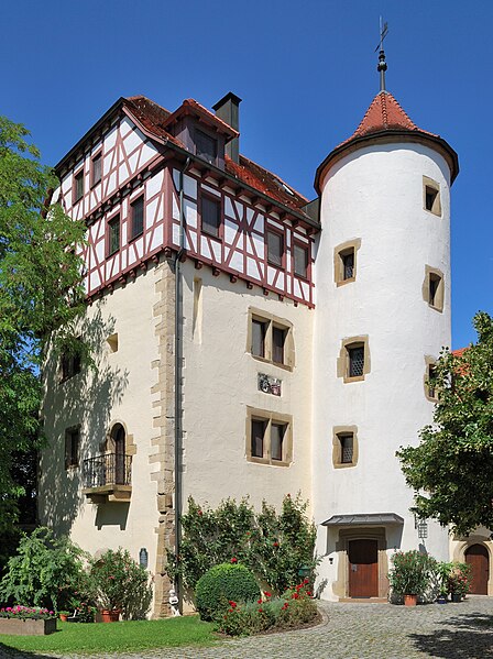 File:Münchingen Altes Schloss.jpg