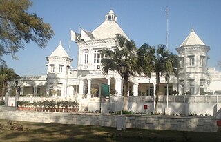 <span class="mw-page-title-main">Fatima Jinnah Women University</span> University in Rawalpindi, Pakistan