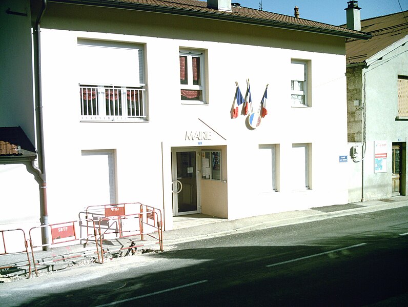 File:Mairie Géovreisset.JPG