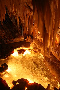 Marakoopa Cave