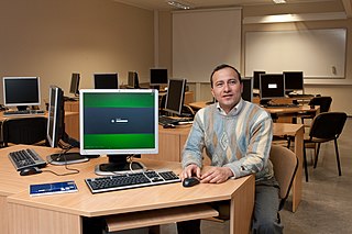 <span class="mw-page-title-main">Marlon Dumas</span> Honduran computer scientist