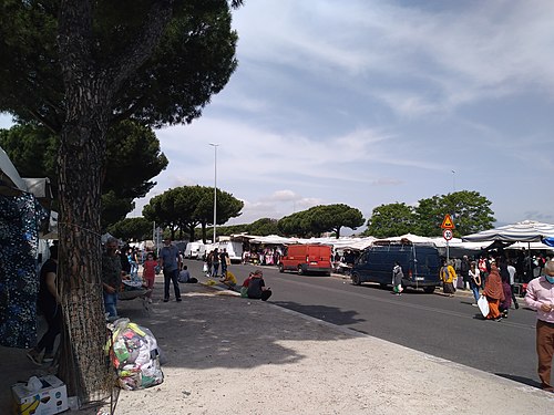 Mercato Porta Portese East (Palmiro Togliatti) in Rome