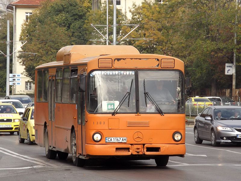 File:Mercedes O305 bus in Sofia, Bulgaria.jpg