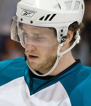 <span class="mw-page-title-main">Mike Iggulden</span> Canadian ice hockey player