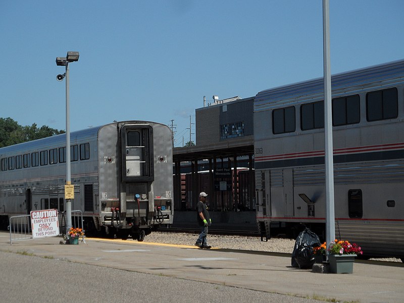 File:Minneapolis St. Paul - Amtrak Station (6251527662).jpg