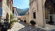 Миниатюра для Файл:Monastery Timiou Prodromou, Serres 2.jpg