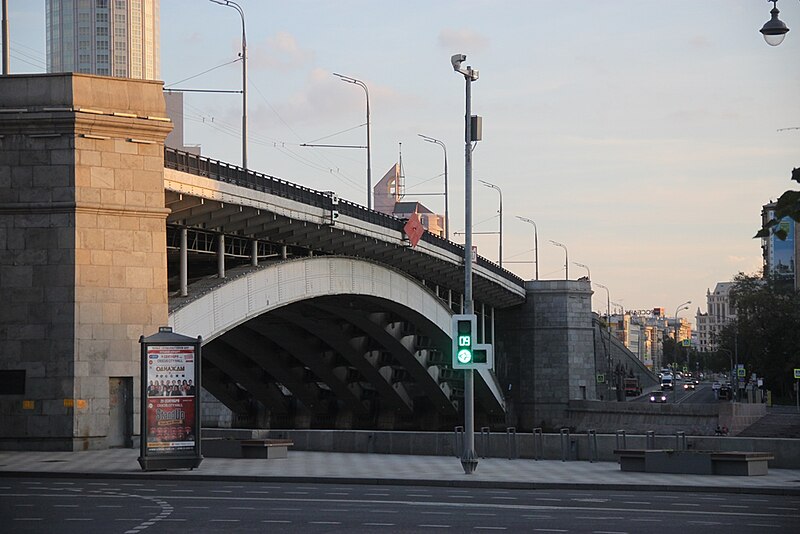 File:Moscow, Bolshoy Krasnokholmsky Bridge (43860574681).jpg