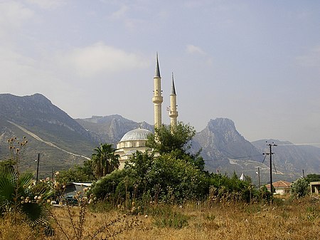 Mosque in Kyrenia.jpg