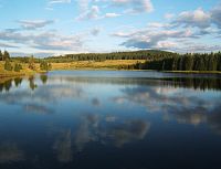 Lago en los montes Metálicos.