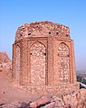 کوه نقارخانه: برج نقاره‌خانه, گنبد فخرالدوله یا امیراینانج, قلعه طبرک